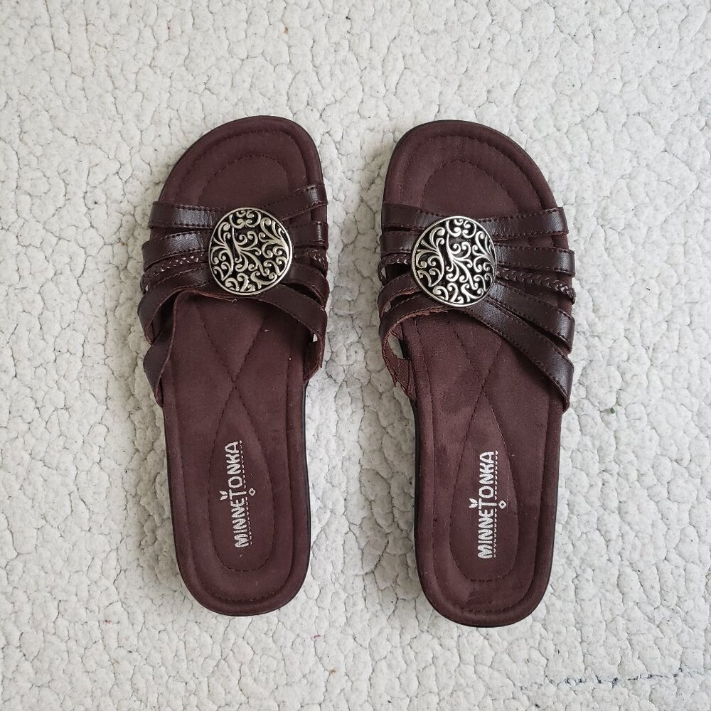 Minnetonka Sandals Women's 7